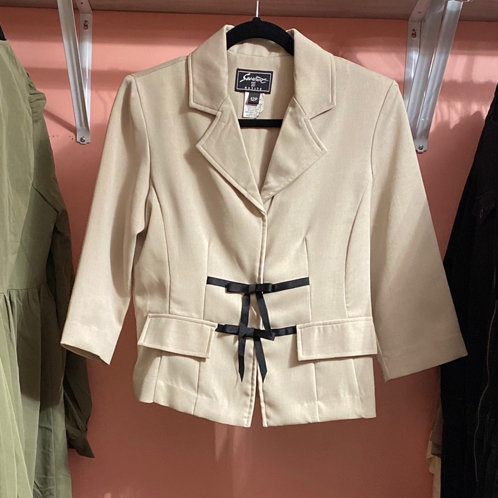 Chic Tan Blazer